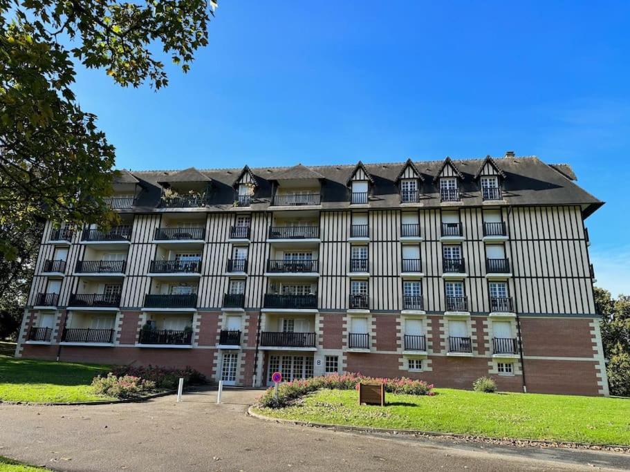 Appartement Calme Proche De La Mer Avec Parking Villers-sur-Mer Dış mekan fotoğraf