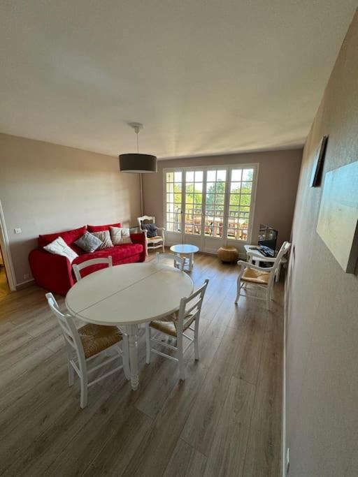 Appartement Calme Proche De La Mer Avec Parking Villers-sur-Mer Dış mekan fotoğraf